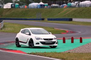 Opel Astra GTC Turbo i 1400 by Irmscher 2014 года